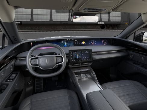 New 2026 Lincoln Nautilus Reserve AWD/4WD image 9