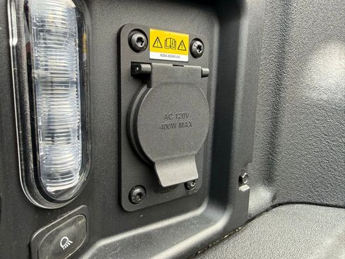 Used 2024 Ford Maverick Tremor w/ Tremor Off-Road Package image 32