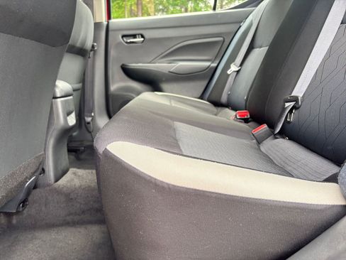Used 2025 Nissan Versa SV FWD image 24