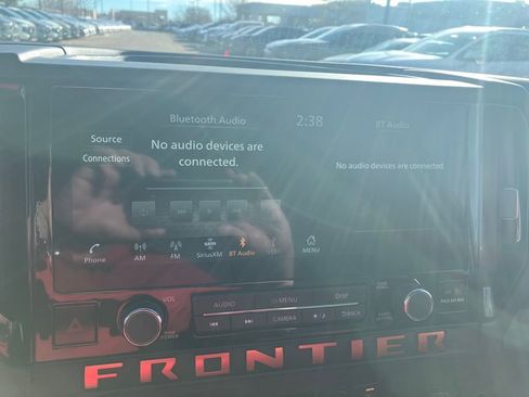 Used 2025 Nissan Frontier PRO-4X image 10