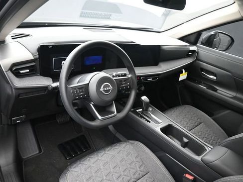 New 2026 Nissan Kicks SV w/ Cold Weather Package image 18