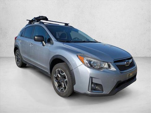 Used 2016 Subaru Crosstrek 2.0i AWD/4WD image 3