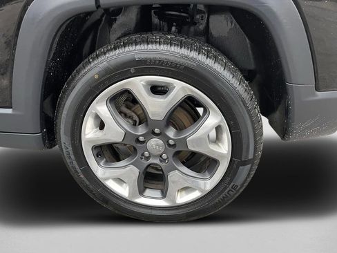 Used 2018 Jeep Compass Limited w/ Navigation Group image 13