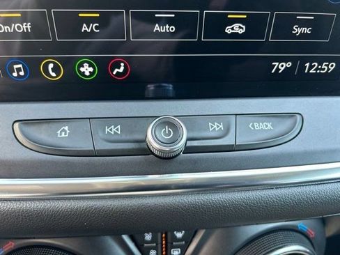 Used 2025 Chevrolet Blazer LT FWD image 31