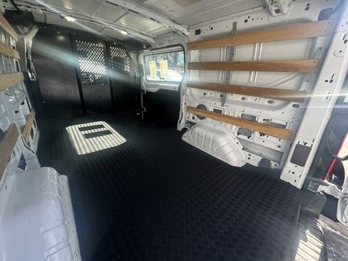 Used 2024 Ford Transit 250 Low Roof w/ Exterior Upgrade Package image 10