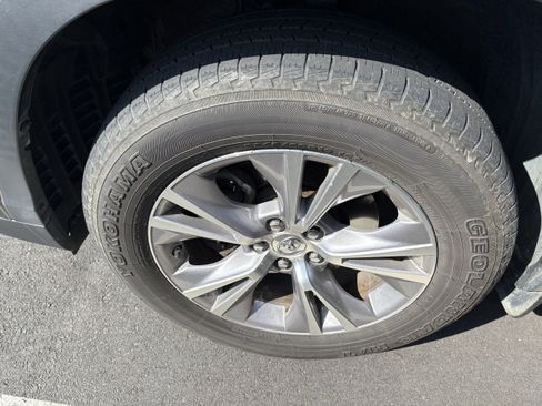 Used 2015 Toyota Highlander Plus image 9