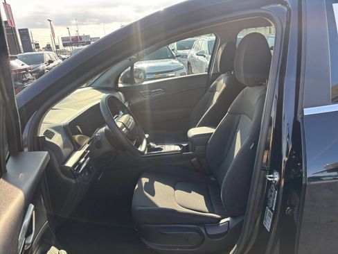 Used 2026 Kia Sportage LX FWD image 22