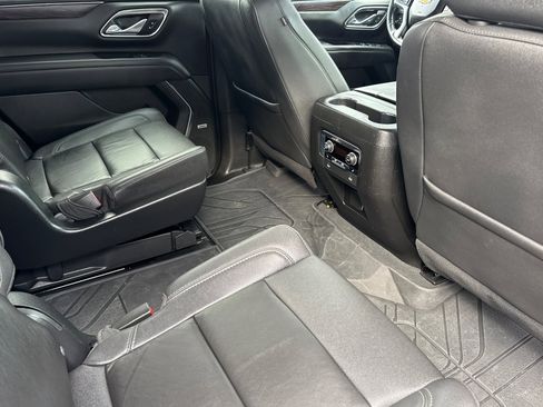 Used 2023 Chevrolet Tahoe LT w/ Luxury Package image 18