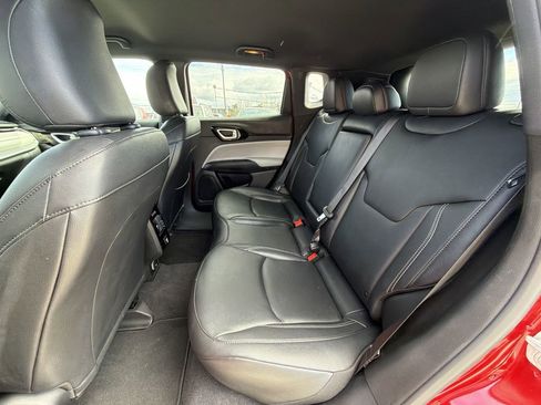 Used 2025 Jeep Compass Limited AWD/4WD image 20