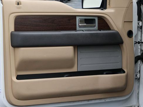 Used 2013 Ford F150 Lariat w/ Mid Equipment Group AWD/4WD image 4