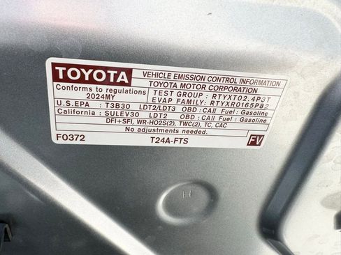 Used 2024 Toyota Tacoma TRD Off-Road AWD/4WD image 26