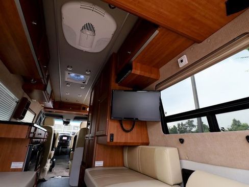 Used 2014 Mercedes-Benz Sprinter 3500 image 55