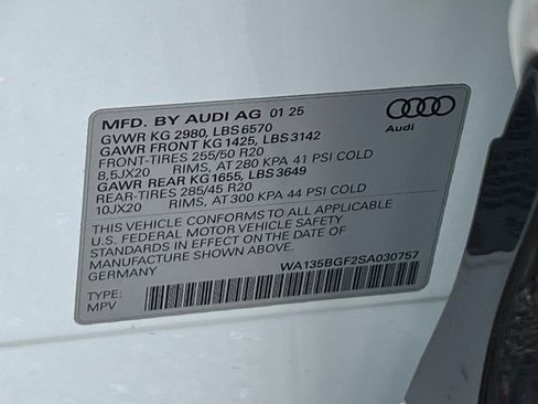 Certified 2025 Audi SQ6 e-tron Prestige w/ Black Optic Package image 39