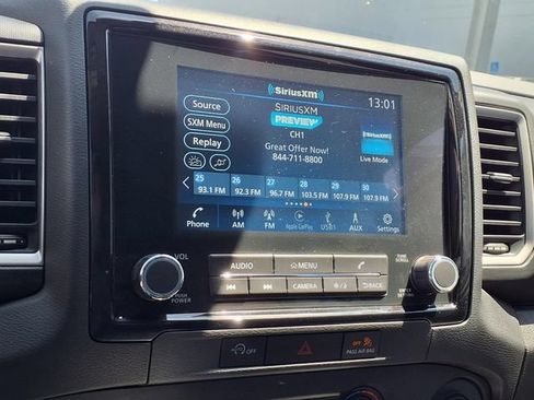 Used 2024 Nissan Frontier SV RWD image 5