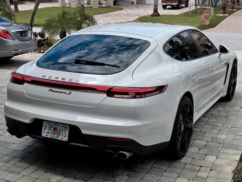 Used 2015 Porsche Panamera S w/ Premium Package image 49