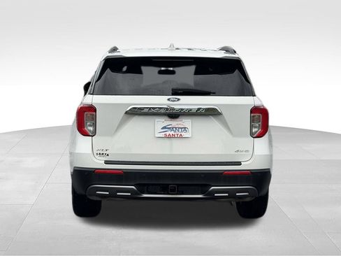 Used 2022 Ford Explorer XLT w/ Equipment Group 202A AWD/4WD image 16