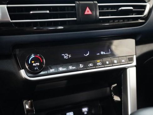 Used 2023 Kia Seltos S image 28