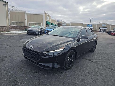 Used 2021 Hyundai Elantra SEL w/ Convenience Package image 1