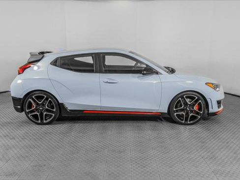 Used 2021 Hyundai Veloster N image 9