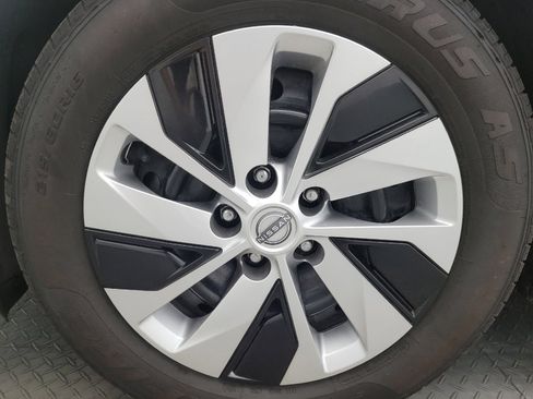 Used 2024 Nissan Altima 2.5 S FWD image 31