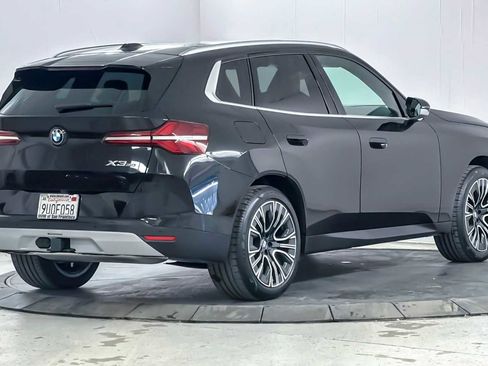 Used 2025 BMW X3 xDrive30i w/ Convenience Package image 2