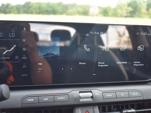 New 2025 Kia K4 EX image 24