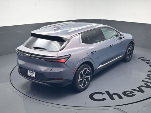 Used 2025 Chevrolet Equinox EV LT w/ Convenience Package image 34