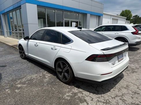 Used 2023 Honda Accord Sport image 3