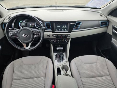 Used 2018 Kia Niro LX image 11