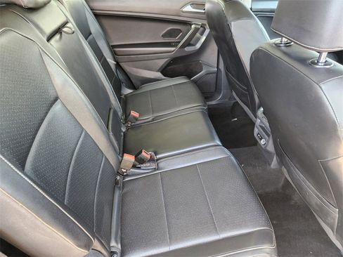 Used 2021 Volkswagen Tiguan S image 21