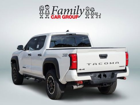 New 2025 Toyota Tacoma TRD Off-Road AWD/4WD image 3