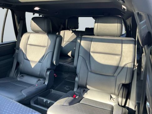 Used 2025 Toyota Sequoia Platinum AWD/4WD image 14