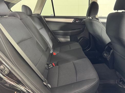 Used 2019 Subaru Outback 2.5i Premium AWD/4WD image 19