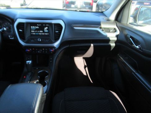 Used 2019 GMC Acadia SLE image 14