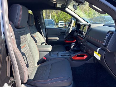 New 2026 Nissan Frontier Pro-X w/ Tow Package RWD image 10