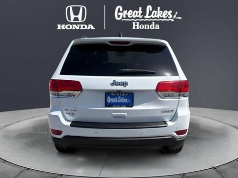 Used 2019 Jeep Grand Cherokee Laredo AWD/4WD image 5