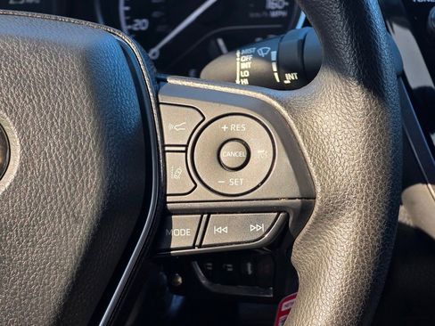 Used 2020 Toyota Camry LE image 16