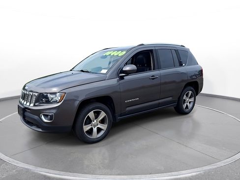 Used 2016 Jeep Compass High Altitude FWD image 4