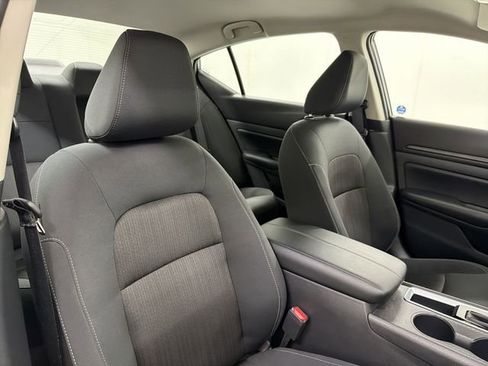 Used 2025 Nissan Altima 2.5 S image 18