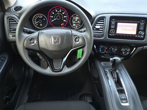 Used 2016 Honda HR-V LX image 18