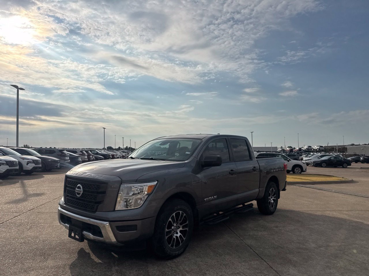Certified 2022 Nissan Titan SV w/ Accessory Utility Package RWD image 10