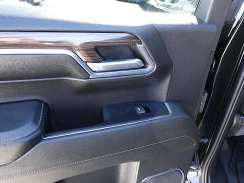 Used 2024 Chevrolet Silverado 1500 LT image 19