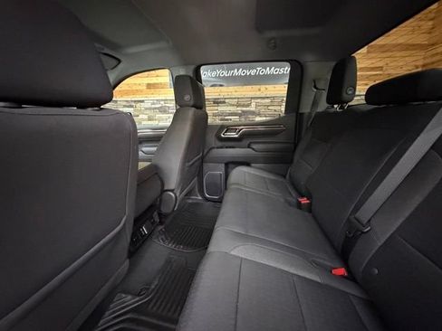 Used 2023 Chevrolet Silverado 1500 LT AWD/4WD image 31