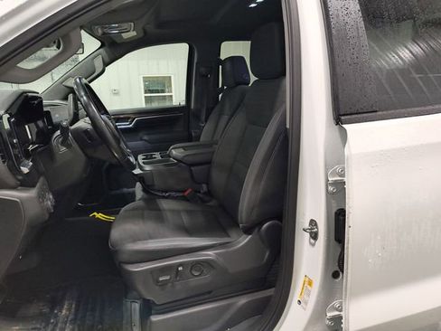 Used 2024 Chevrolet Silverado 1500 LT AWD/4WD image 16