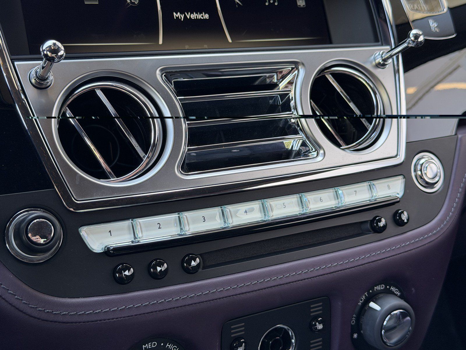 Used 2018 Rolls-Royce Wraith RWD image 27