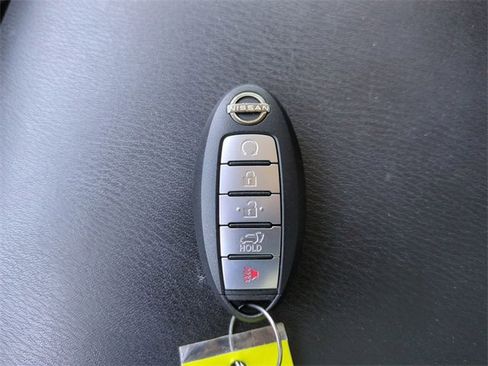 Certified 2022 Nissan Armada SL image 32