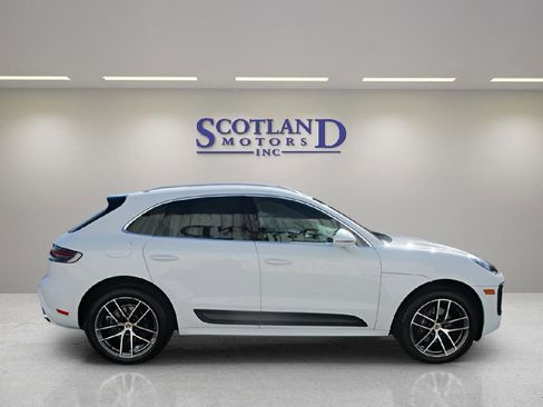 Used 2023 Porsche Macan image 6