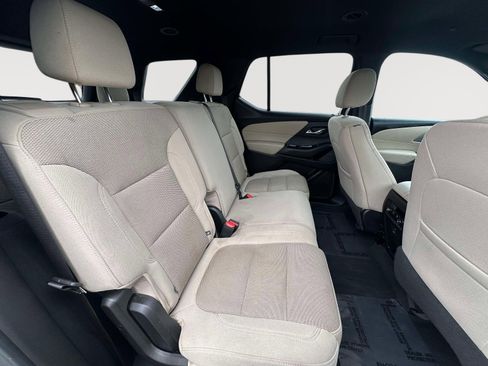 Certified 2022 Chevrolet Traverse LS image 30