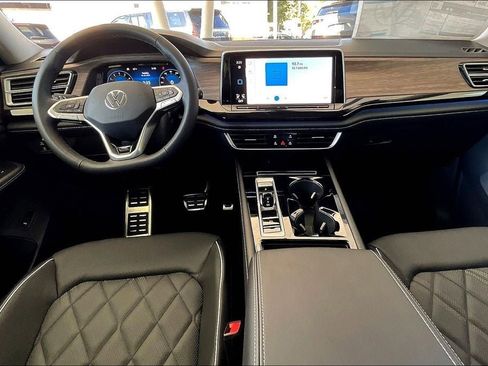 New 2026 Volkswagen Atlas SEL Premium R-Line image 15