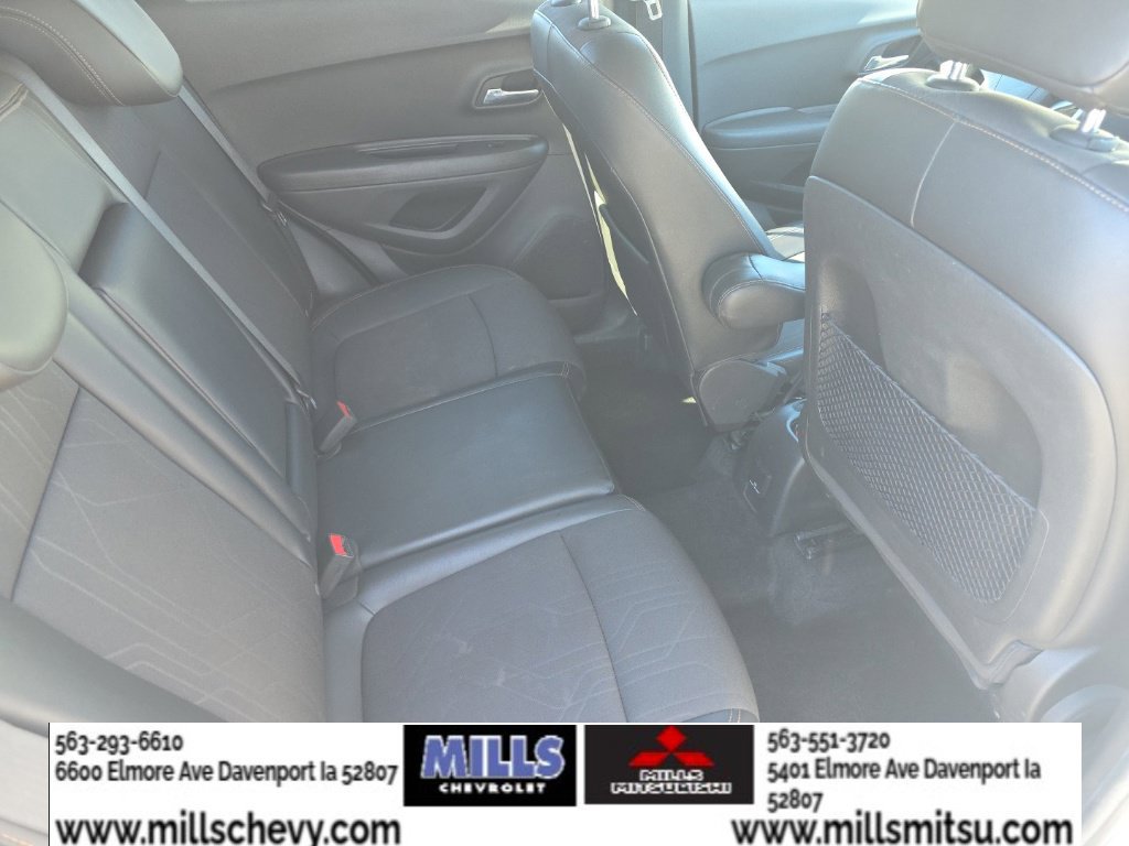 Used 2020 Chevrolet Trax LT w/ LT Convenience Package FWD image 18